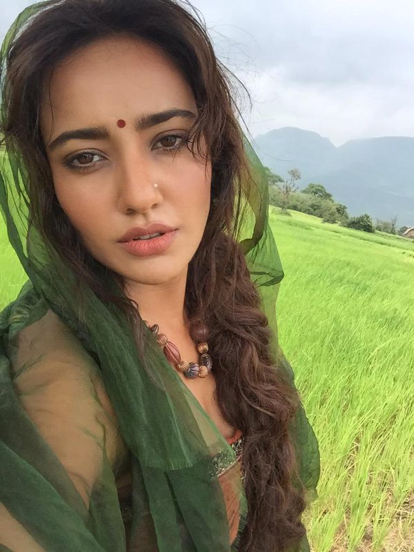 Cutest Bollywood Actresses 30 Photo Of Neha Sharma Cutest Bollywood Actress Selfies Cutest Bollywood Actresses 30 Photo Of Neha Sharma Cutest Bollywood Actress Selfies