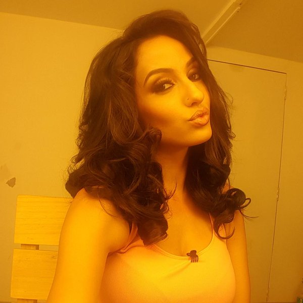 nora fatehi hot, nora fatehi photo, nora fatehi wallpaper, nora fatehi, actress, beautiful, beauty, bollywood, celebrity, cute face girl, indian model, nora fatehi twitter, nora fatehi instagram, nora fatehi bikini