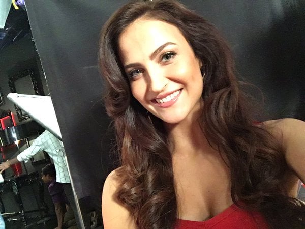 elli avram, elli avram hot, elli avram sexy, elli avram photo, elli avram wallpaper, hot actress photos, indian actress, maxim magazine, videshi model, elli avram twitter, elli avram instagram, elli avram facebook, bollywood, big boss