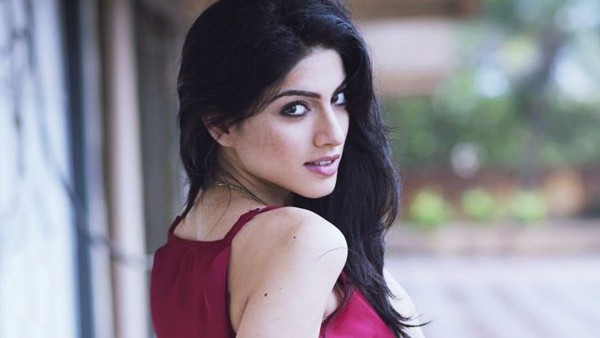 Sapna pabbi actress hot