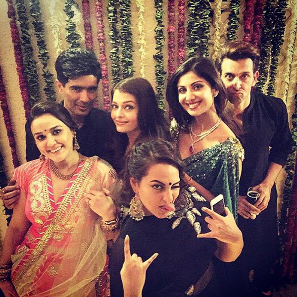 sonakshi sinha, sonakshi sinha hot, sonakshi sinha sexy, sonakshi sinha photo, sonakshi sinha wallpaper, hot actress photos, indian actress, sonakshi sinha twitter, sonakshi   sinha instagram, sonakshi sinha facebook, bollywood, sonakshi sinha mother, sonakshi sinha selfie, sonakshi sinha without makeup, sonaksi, sonakshi, sonakshi sinha dubsmash, dubsmasher, crazy