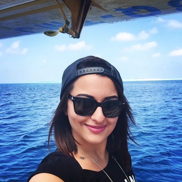 Sonakshi sinha, sonakshi sinha hot, sonakshi sinha sexy, sonakshi sinha photo, sonakshi sinha wallpaper, hot actress photos, indian actress, sonakshi sinha twitter, sonakshi   sinha instagram, sonakshi sinha facebook, bollywood, sonakshi sinha mother, sonakshi sinha selfie, sonakshi sinha without makeup, sonaksi, sonakshi, sonakshi sinha dubsmash, dubsmasher, crazy