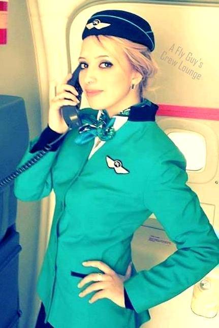hot, sexy, flight attendant, air hostess, cabin crew, uniforms, selfie, instagram, facebook, sexy stewards, sexy stewardesses, world’s sexiest airline