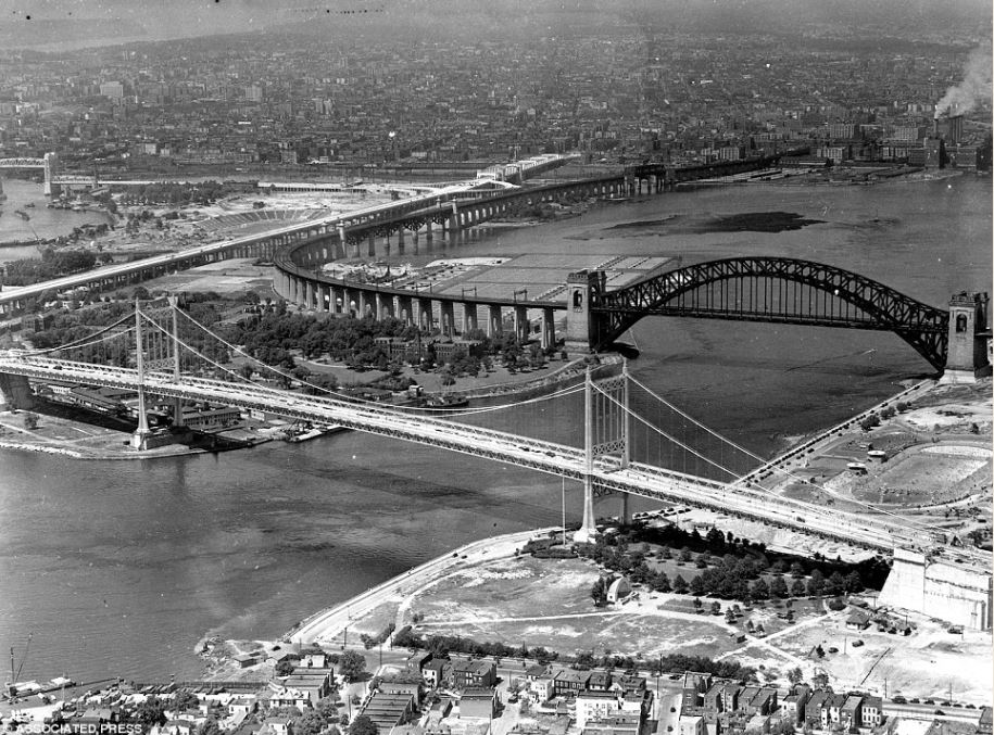 Newyork , brooklyn bridge,  old american history, old photo, vintage pics, ,newyork old photo, manhattan old photo, broadway old photo, statue of liberty, times square