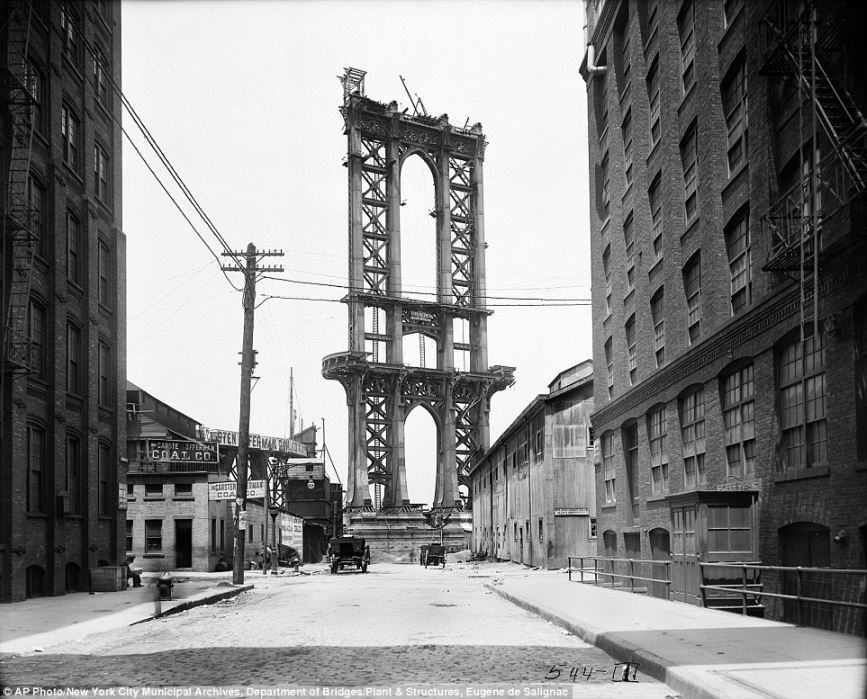 Newyork , brooklyn bridge,  old american history, old photo, vintage pics, ,newyork old photo, manhattan old photo, broadway old photo, statue of liberty, times square