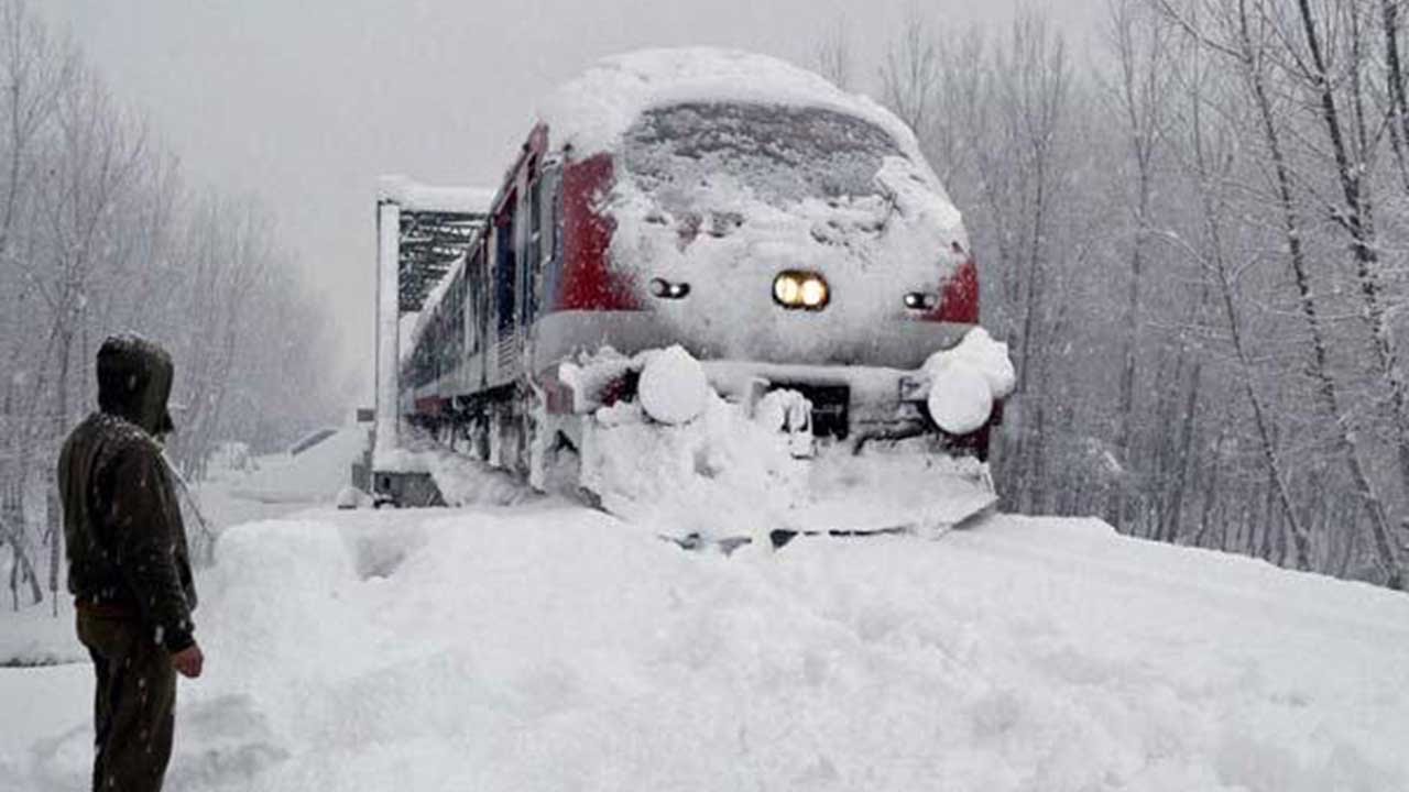 Kami shirataki, hokkaido, japan, japanese train station, amazing, weird, asia, japanese schoolgirl, best country