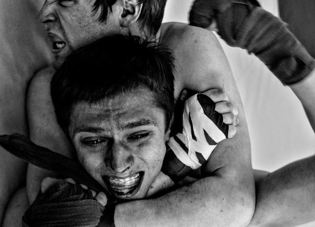 underground fighting for money, underground fight clubs for money, underground fighting tournaments to the death, underground fight club videos, how to find underground fight clubs, underground fight clubs to the death, underground fight street fights, underground fighting videos