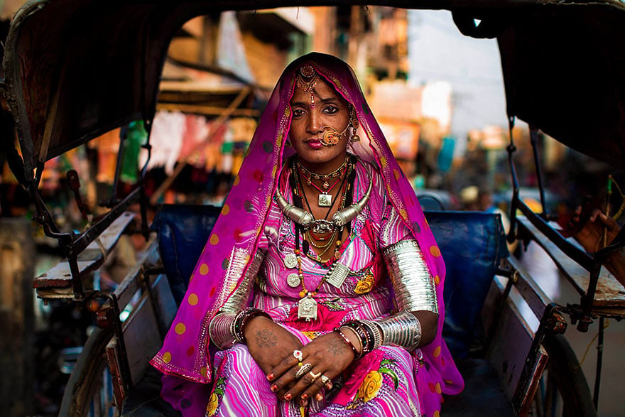 https://www.reckontalk.com/wp-content/uploads/2016/01/Romanian-photographer-Captured-Indian-Beauty-The-Atlas-of-Beauty-4.jpg