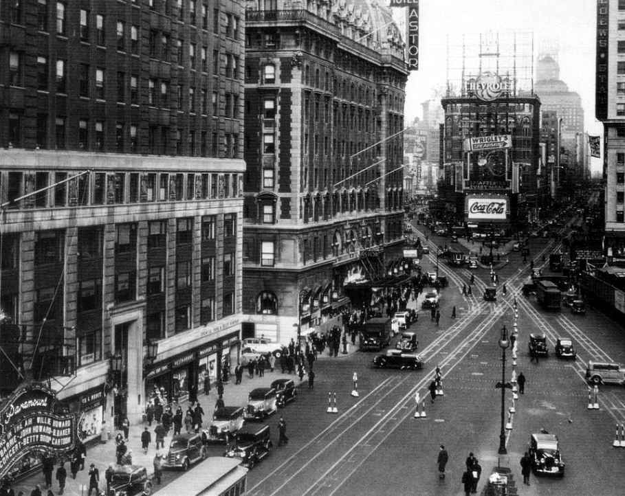 Newyork , brooklyn bridge,  old american history, old photo, vintage pics, ,newyork old photo, manhattan old photo, broadway old photo, statue of liberty, times square