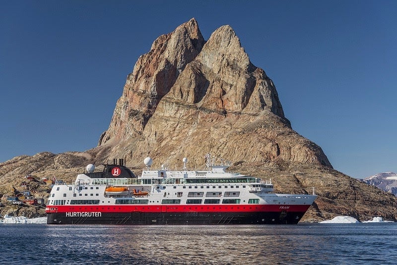 uummannaq island, atlantic ocean, greenland, arctic, greenland facts, amazing, life, culture, tourism