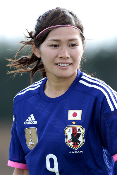 hottest female footballers, prettiest female soccer player, top 10 hottest female soccer players, hottest female football player, frauenfussball weltweit, lauri byrne, selina wagner, natalie vinti, julia simic, women's world cup, sexiest female soccer players, asian female footballer, canadian women's soccer, germany female soccer, hot female soccer players, american women's soccer, hope solo, hottest goalkeeper, fifa 