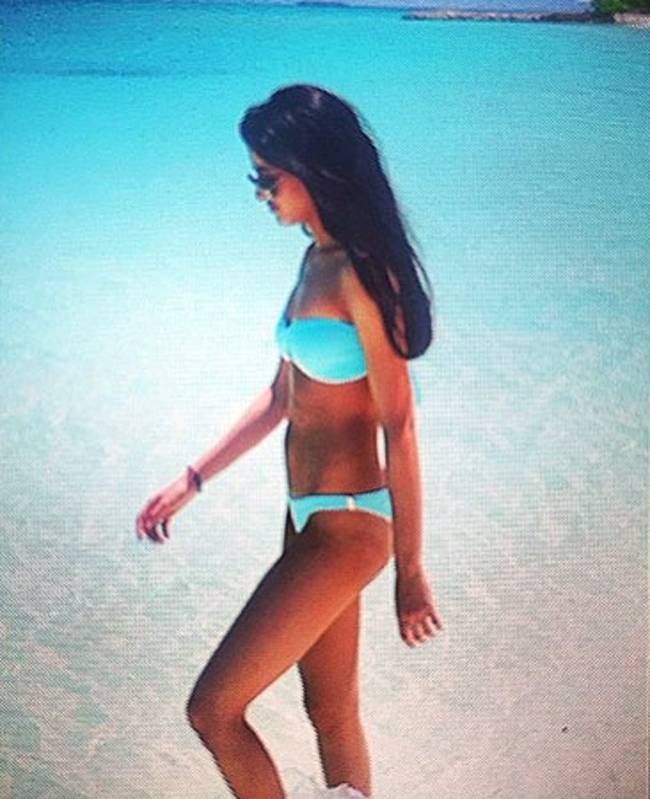 bollywood , wallpappers , celebrity , hot, photoshoot , ,navya nanda fb, navya nanda twitter, navya nanda insta, navya nanda bikini