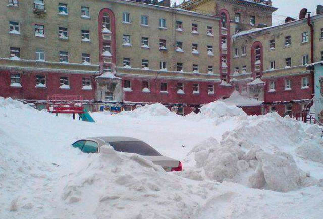 coldest city, norilsk, siberia, russia, russian winter, arctic circle, world's northernmost city, norilsk weather, norilsk life, norilsk people, norilsk photo