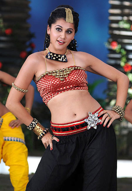 Tapsee pannu 25