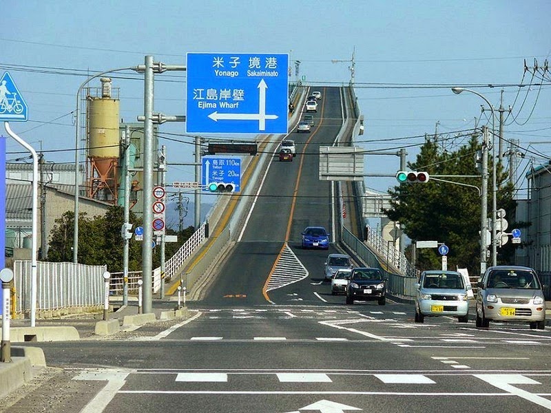 deadliest bridge, dangerous bridge, scariest bridge, world's most shocking bridge, japan, japanese, eshima ohashi bridge, crazy, amazing