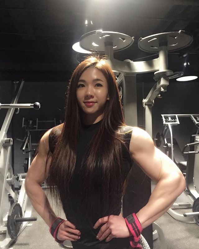 Yeon woo jhi, yeon woo jhi photo, yeon woo jhi facebook, yeon woo jhi weight, yeon woo jhi pinterest, yeon woo jhi steroids, bodybuilder, south korea, korean girls, korean bodybuilder, king kong barbie, fit females, fitness inspiration, woo jhi