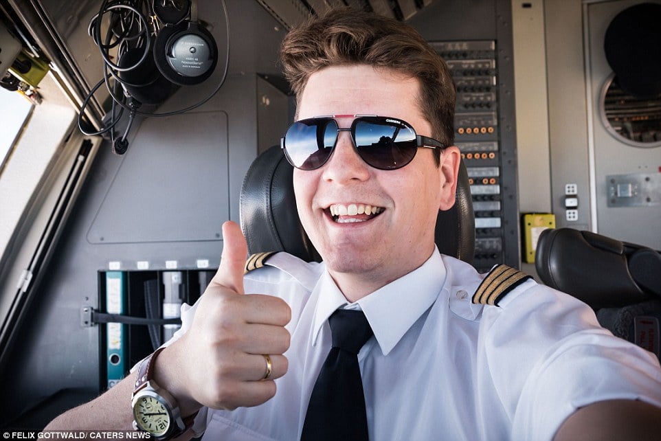 German photographer, photo, cockpit photo, german pilot, felix gottwald, landscape, photography, pilot, photo from aircraft planes, felix gottwald photo