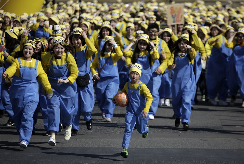 japan, minions, tokyo, charity, asia, japanese girls, minions run, japanese selfie, hot selfie, cute japanese