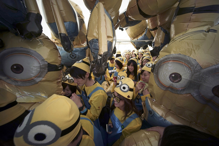 japan, minions, tokyo, charity, asia, japanese girls, minions run, japanese selfie, hot selfie, cute japanese