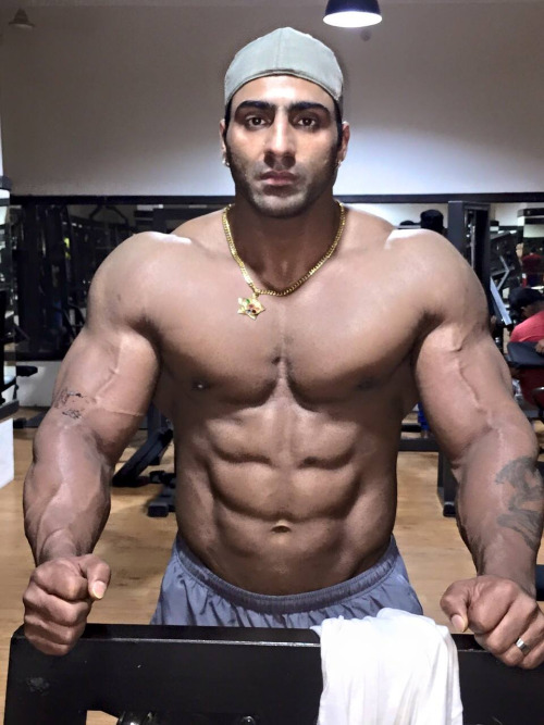 Varinder ghuman death, varinder ghuman height, varinder ghuman wwe, varinder ghuman age, varinder ghuman biography, varinder ghuman brother, varinder singh ghuman, varinder ghuman bodybuilder