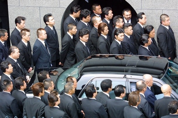 yakuza, sejarah yakuza, yakuza history, yakuza game, yakuza clothing, yakuza sushi, yakuza 3, yakuza finger, yakuza vs triad, japan, japanese, underworld, crime, gangsters, japanese gangsters, yakuza tattoo, yakuza photo