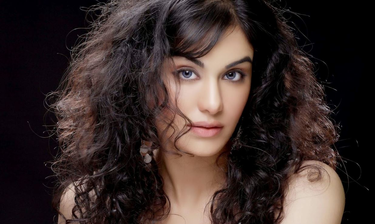 adah sharma wallpapers,adah sharma hot pics,adah sharma sexy pics,adah sharma latest pics,adah sharma movie,adah sharma hot photo