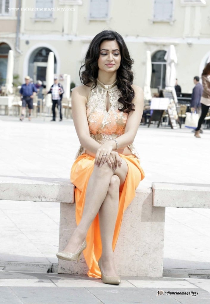 Kriti kharbanda wallpapers,kriti kharbanda hot pics,kriti kharbanda sexy pics,kriti kharbanda latest pics,kriti kharbanda movie,kriti kharbanda hot photo