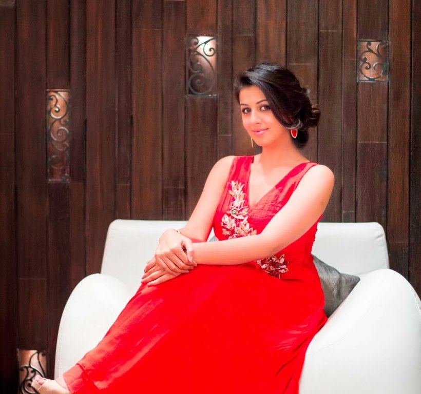 nikki galrani wallpapers,nikki galrani hot pics,nikki galrani sexy pics,nikki galrani latest pics,nikki galrani movie,nikki galrani hot photo