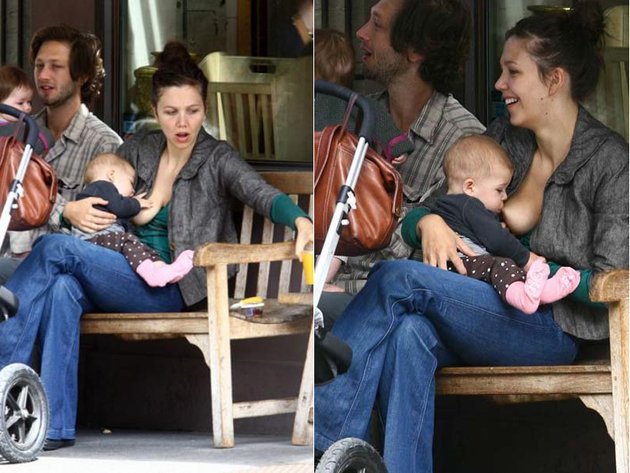 breastfeeding, celebrity breastfeeding, celebs breast, celebs boobs, instagram, brelfie, celebrity moms, breastfeeding selfies, social media, buzz, viral