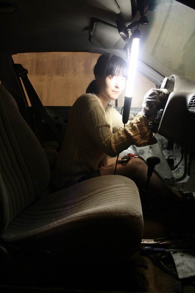 russia, russian, russian girls, viral, girl with car, moscow, russia, girl car repairs, hot mechanic, girl mechanic
