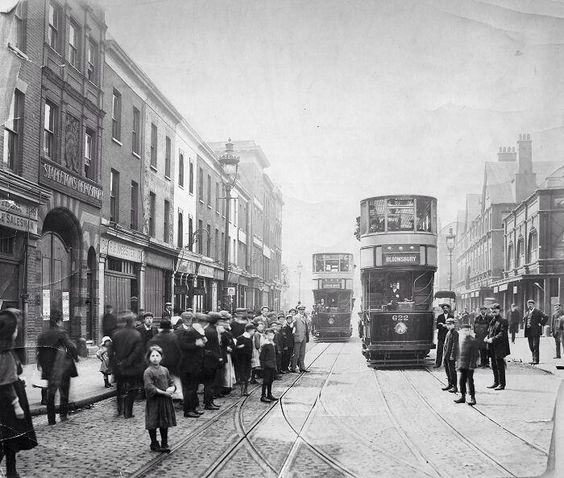 Downtown london old photo, ,london ,london old photo,london old pics,never seen london ,unseen photo london ,unseen london, london tram