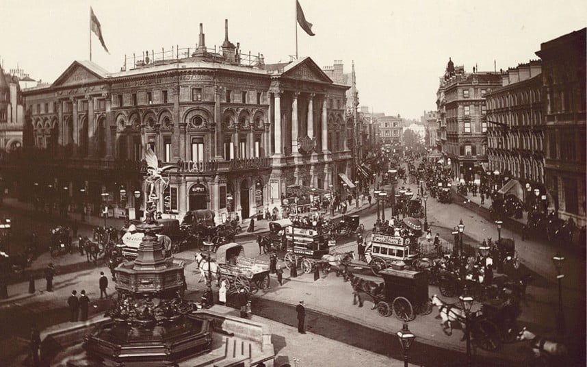 downtown london old photo, ,london ,london old photo,london old pics,never seen london ,unseen photo london ,unseen london, london tram