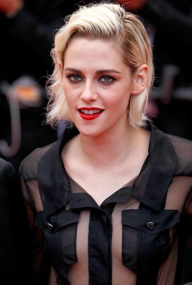 Kristen stewart wallpapers,kristen stewart hot pics,kristen stewart sexy pics,kristen stewart latest pics,kristen stewart movie,kristen stewart hot photo,kristen stewart hd wallpaper, twilight actress, twilight saga