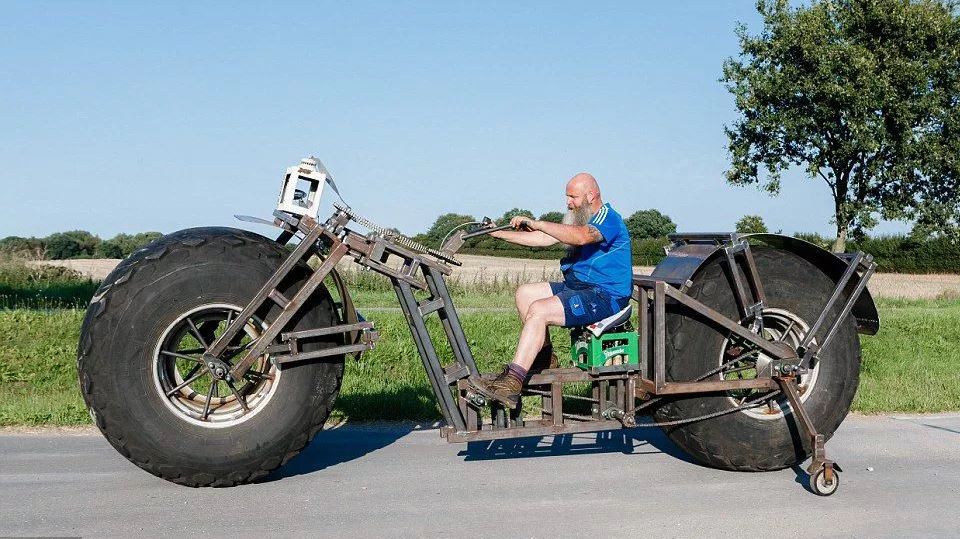 Frank Dose, germany, europe, crazy, bicycle, giant, biggest bicycle, guinness book world records
