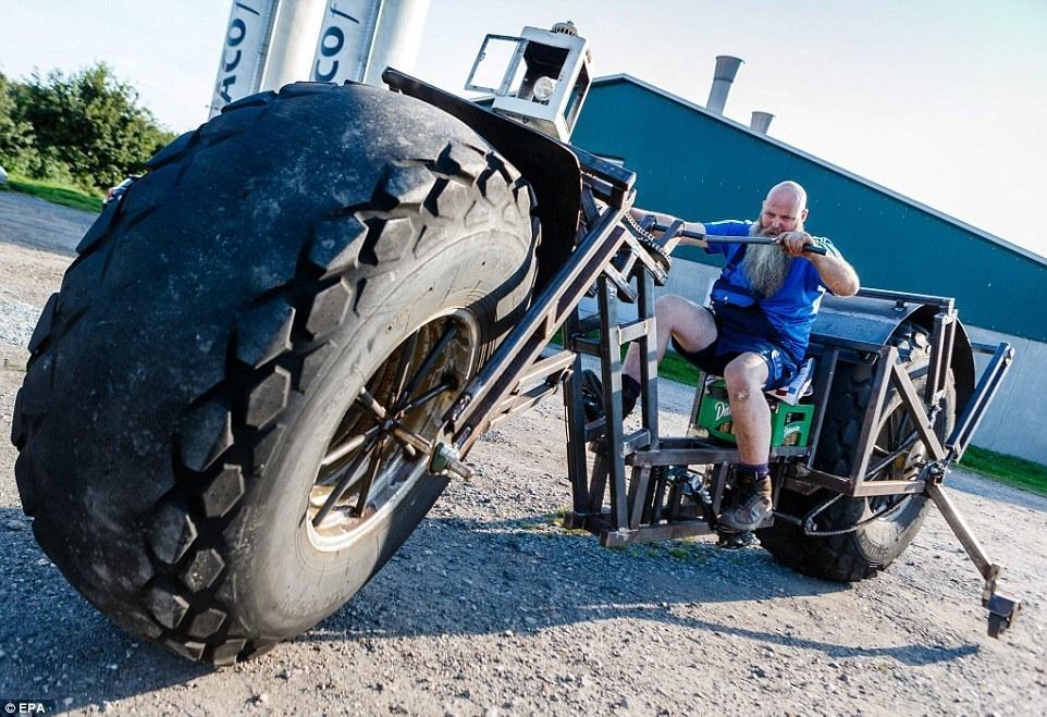 Frank dose, germany, europe, crazy, bicycle, giant, biggest bicycle, guinness book world records