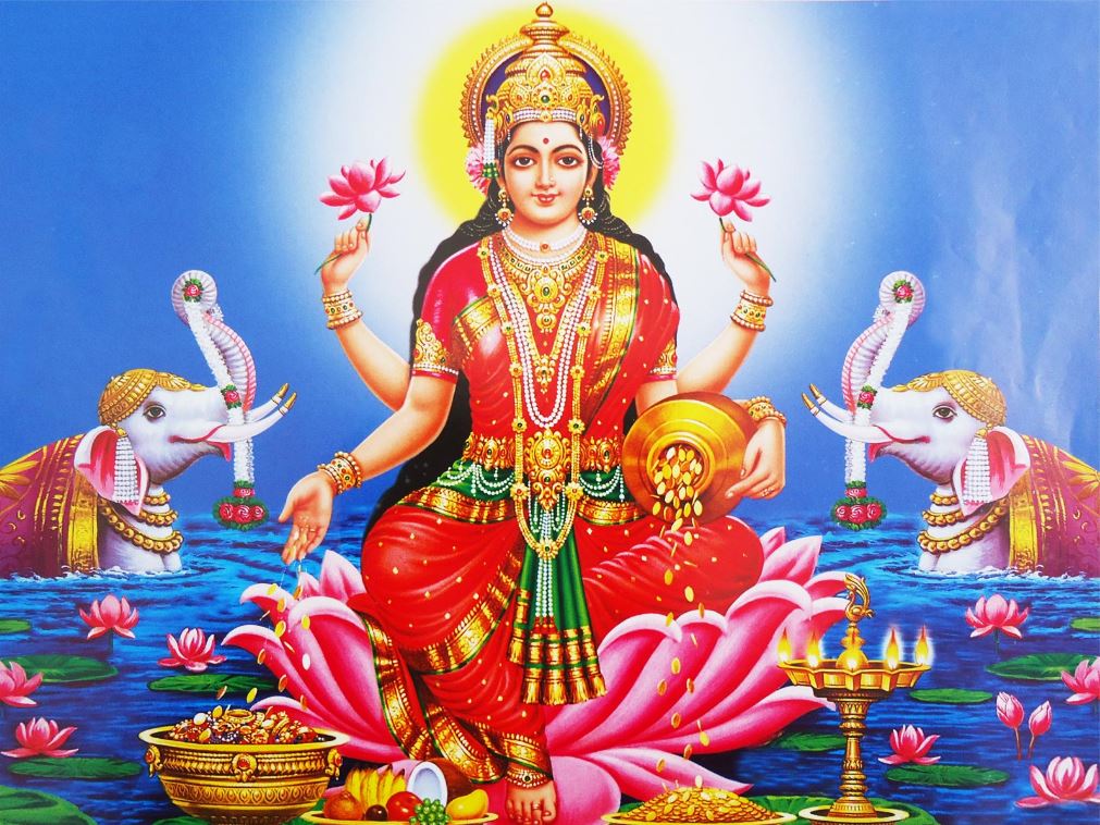 samudra manthan , samudra manthan story , samudra manthan hindi story, amrit mathan , kumbh mela, hindu dharma , pauranik kathaye, hindu mythology, hindu mythology in hindi, 14 ratna , ratna during samudra manthan , focus on your goals, hindu mythology, hinduism, management lesson from indian mythology,