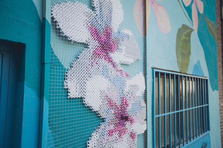 cross stitch art, street art, Raquel Rodrigo, creative, amazing, awesome, wow