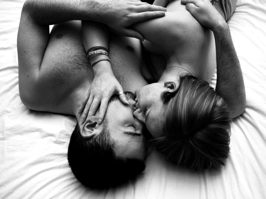 cuddle, cuddling, kissing makes you healthy, healthy kissing , healthy kiss,cuddling health, why to cuddle, cuddling health benefits