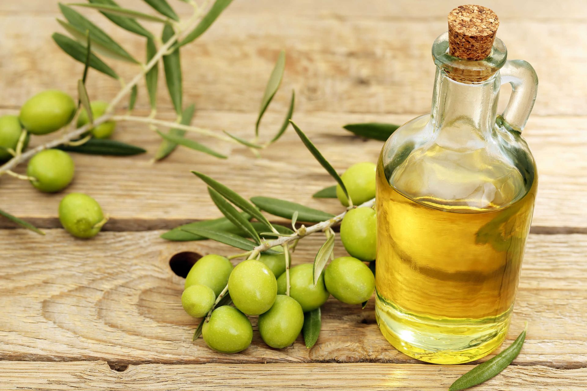 olive oil, olive oil health benefits, olive oil skin benefits, extra virgin olive oil, extra virgin olive oil health benefits, jaitun ke fayde, jaitun ka tel, olive oil benefits and side effects,nutritional benefits olive oil ,health facts ,olive oil health benefits in hindi,olive oil ke fayde,