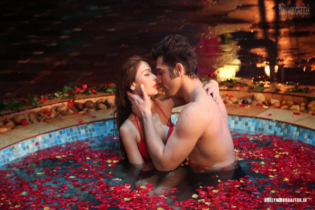 sara khan bahu,sara khan wallpapers,sara khan hot pics,sara khan sexy pics,sara khan latest pics,sara khan movie, m3 movie, m3 movie actress, m3 movie hot actress