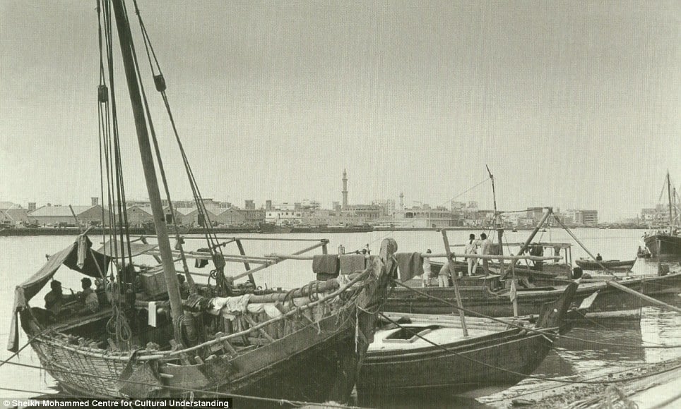 uai , uai old photo, uai vintage pics, dubai creek, dubai creek old photos, dubai creek old pics,dubai monument,dubai monument old photos, dubai , dubai old footage, dubai rare photo, dubai old photos, old footage