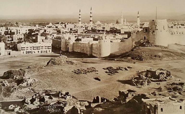 mecca old photos,medina old photos,kaaba old photo,old mecca, old madina, historical site