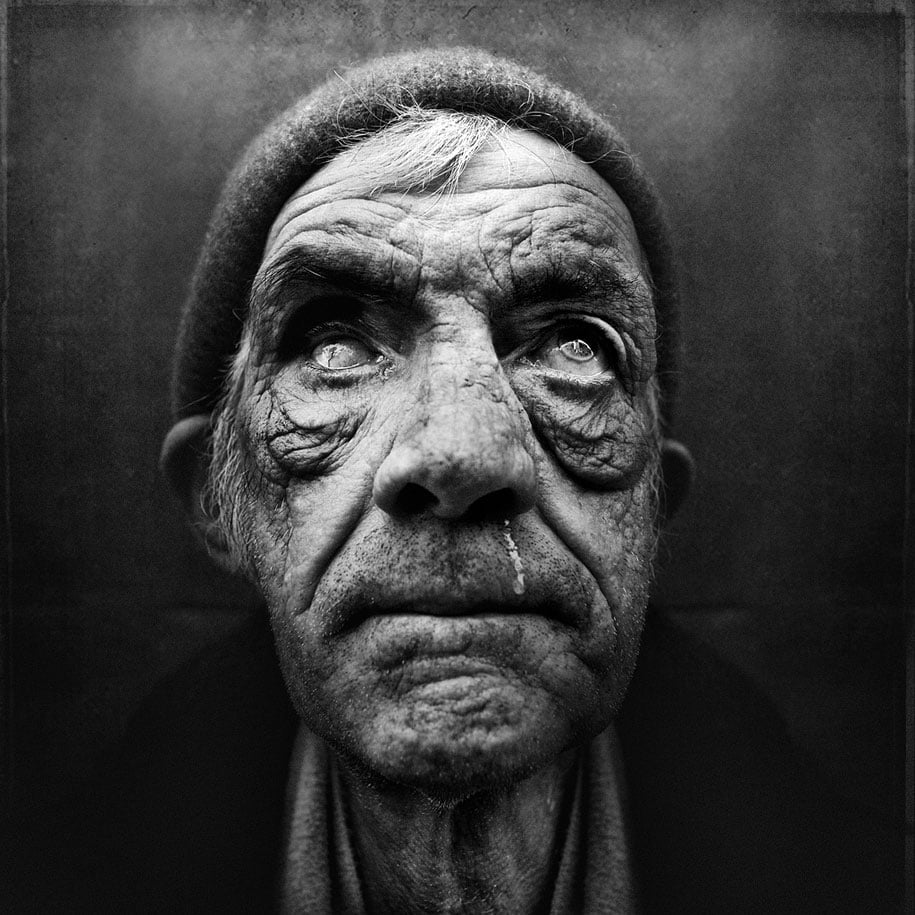lee jeffries, lee jeffries photography, amazing, homeless around the world, homeless people, homeless man photos, homeless peoples photos, man without home in america, omg, photographer, photography, portraits, photo series, london, viral, фото, aaron draper, self taught photographer, black & white photography, black & white portraits, street photography