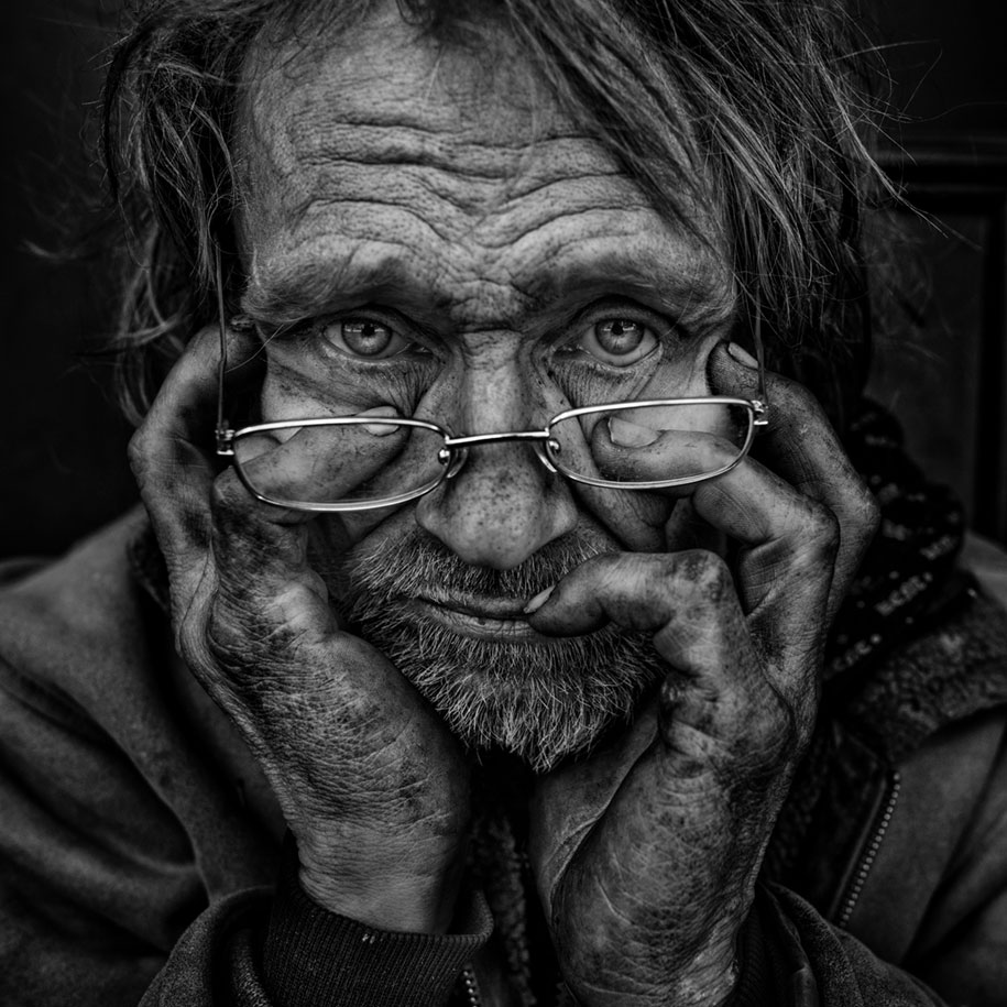 Lee jeffries, lee jeffries photography, amazing, homeless around the world, homeless people, homeless man photos, homeless peoples photos, man without home in america, omg, photographer, photography, portraits, photo series, london, viral, фото, aaron draper, self taught photographer, black & white photography, black & white portraits, street photography