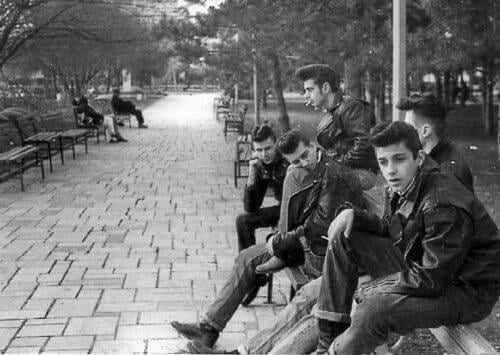 old school cool, reddit old school, coolest people ever, old school cool photos, amazing vintage photos, badass old photo, black & white photo, historical pictures, rare photos