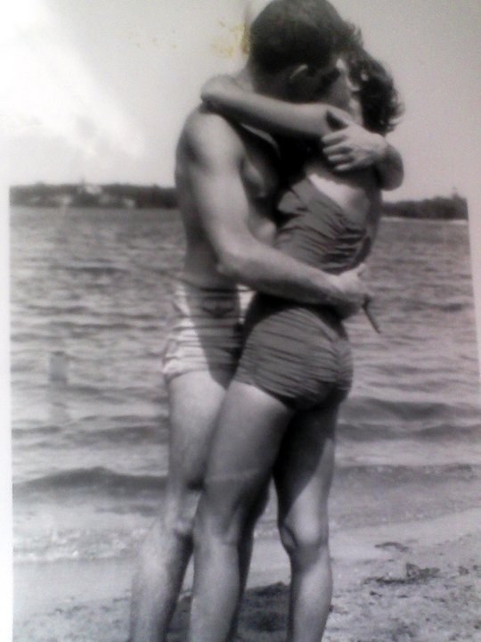 old school cool, reddit old school, coolest people ever, old school cool photos, amazing vintage photos, badass old photo, black & white photo, historical pictures, rare photos