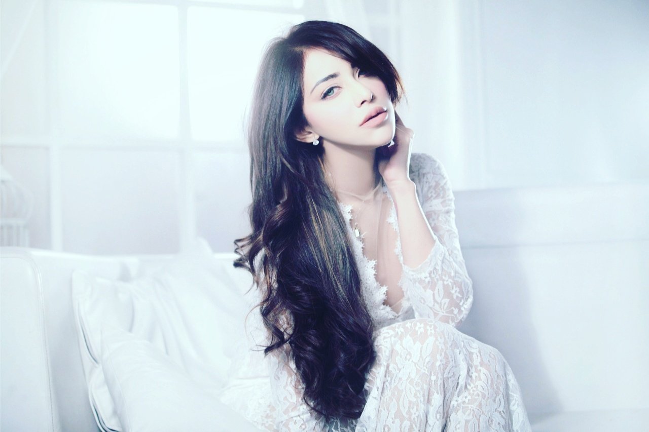 Angela krislinzki ,angela krislinzki hot photos,angela krislinzki telugu actress, telugu actress,hot celebs