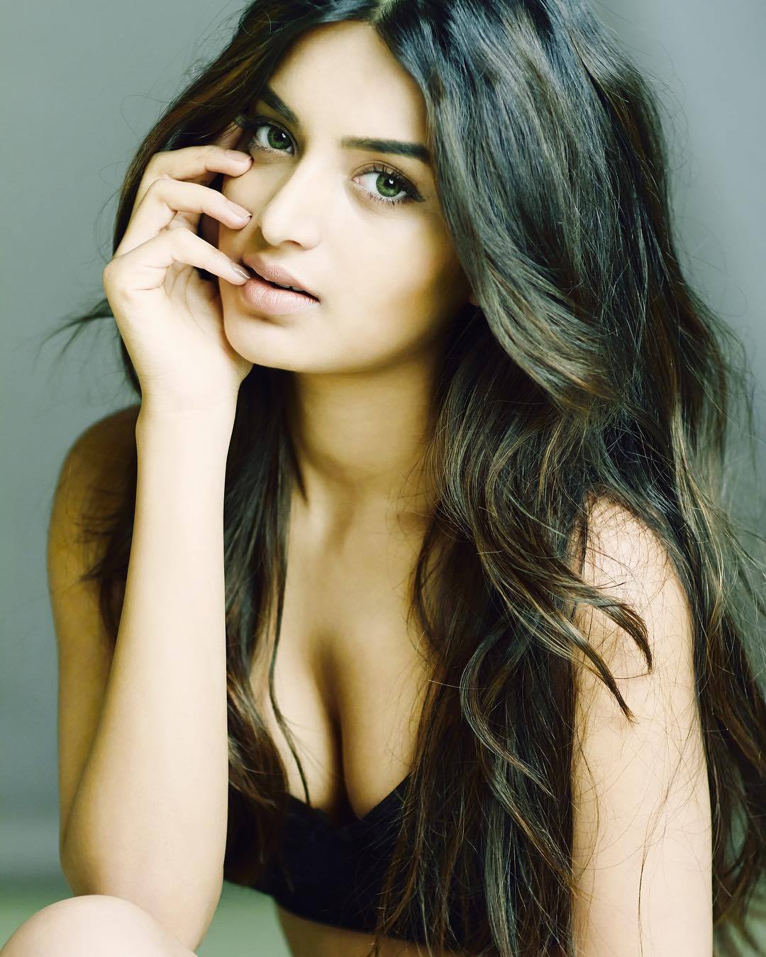 Niddhi agerwal ,niddhi agerwal hot photos, munna michael movie actress, miss diva,hot bollywood actress