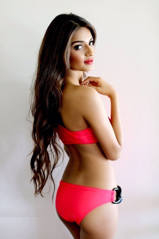 20 Hot And Beautiful Photo S Of Nidhhi Agerwal Latest Hd Collection Reckon Talk