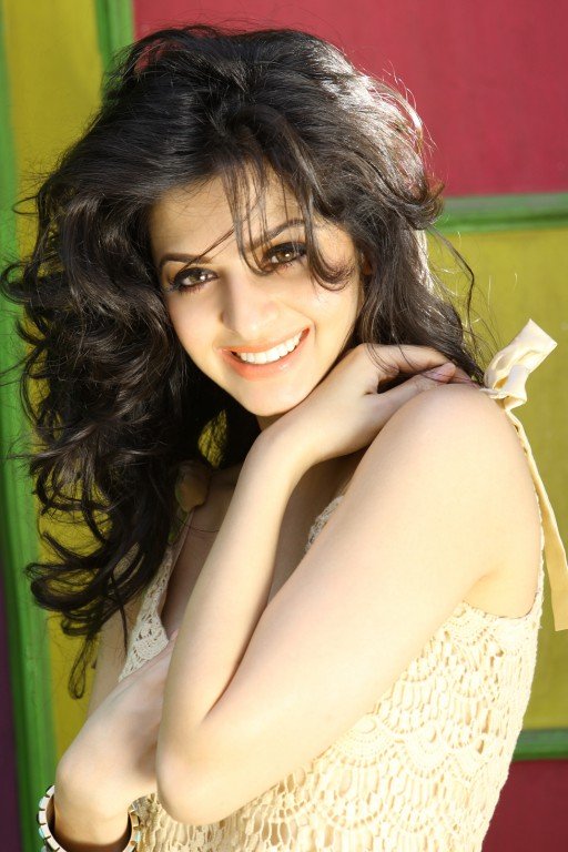 15 Hot And Sexy Photo S Of Vedhika Tamil Movie Actress Reckon Talk